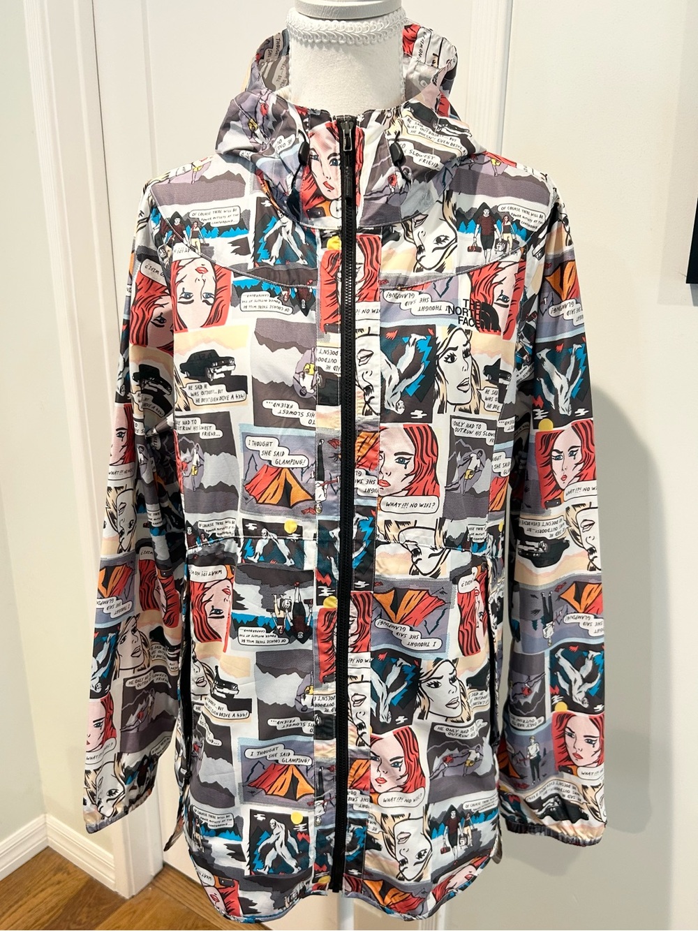 The North Face Women's Flyweight Windbreaker - Picture 1 of 12
